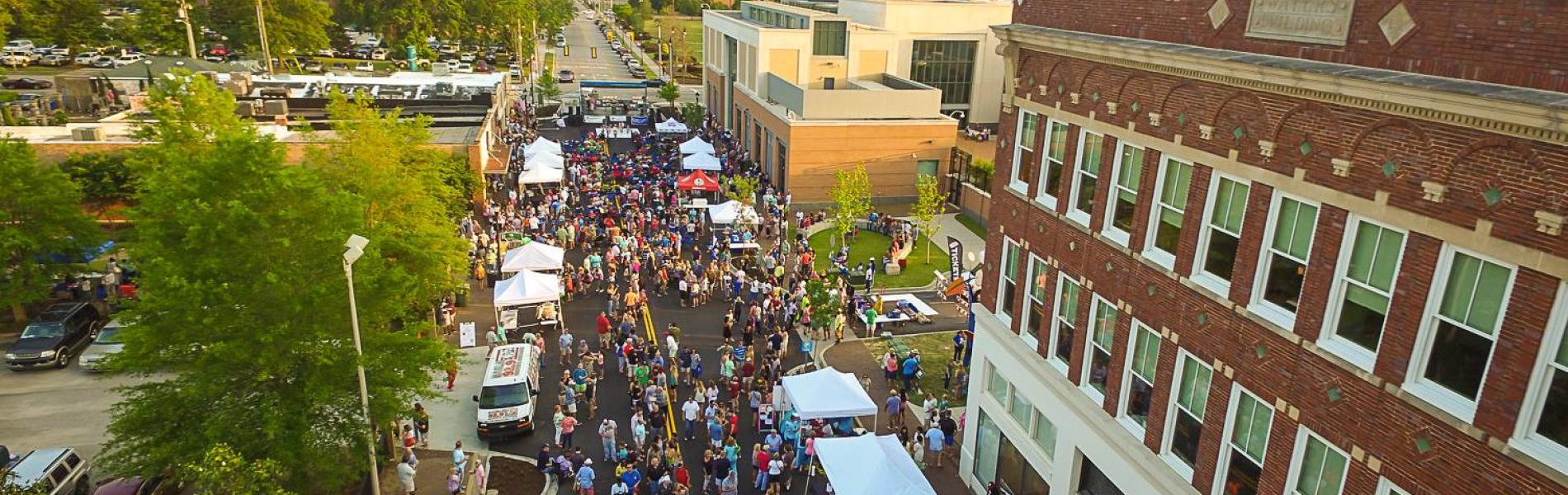 Overhead shot of a crowd of people at the downtown Florence After 5 event