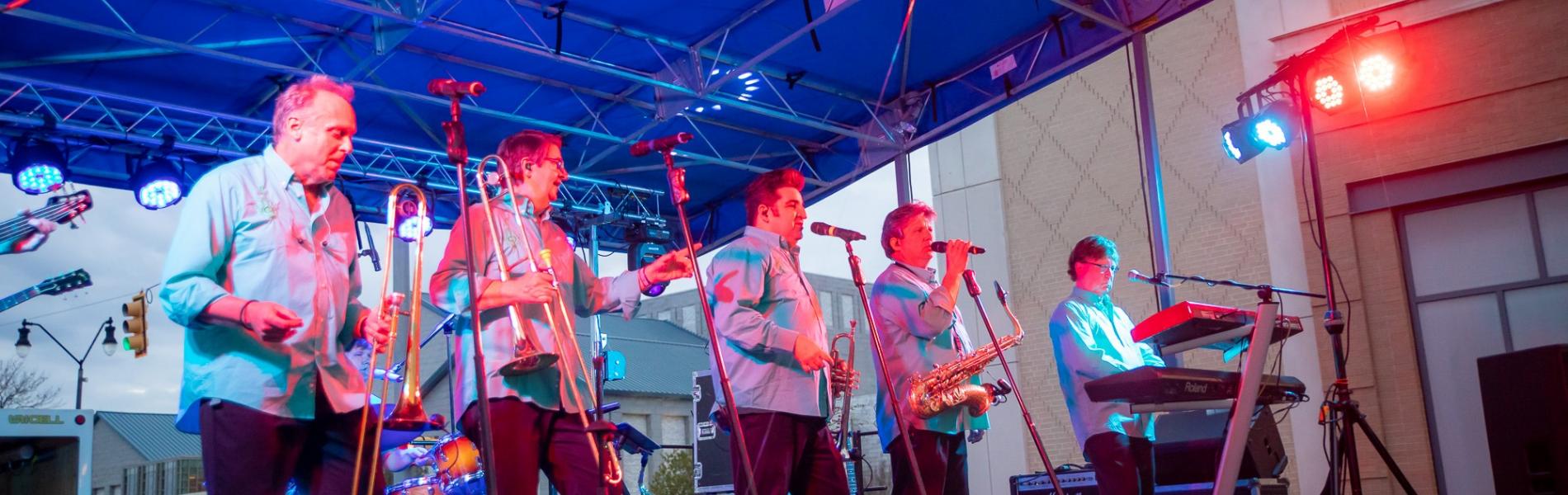 Band performing live at Junior League's event